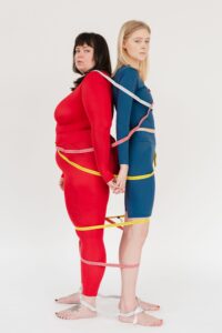 Couple experiencing weight changes after marriage due to lifestyle and eating habits